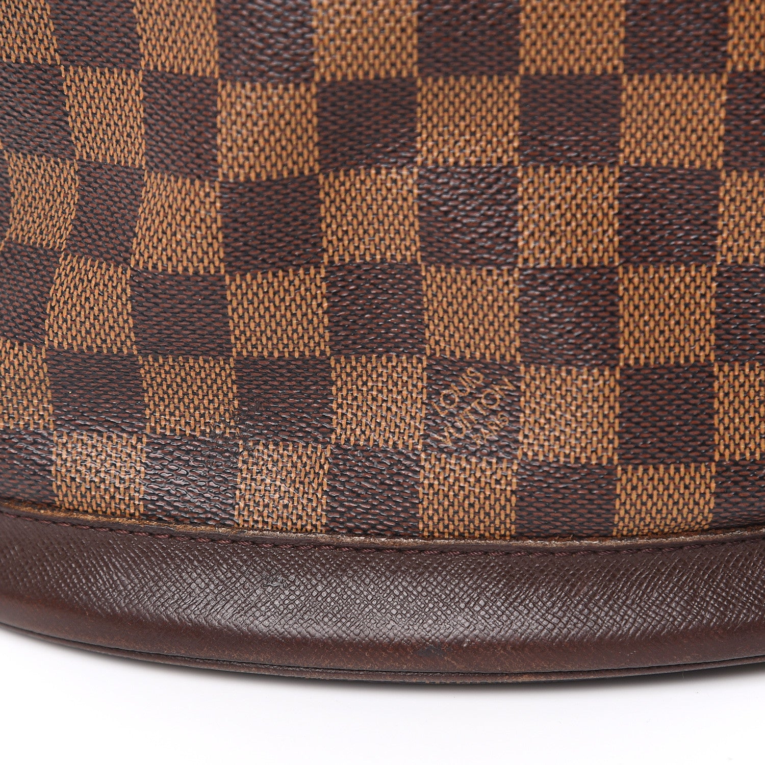 Louis Vuitton Damier Ebene Marais Bucket 23 14 of 24