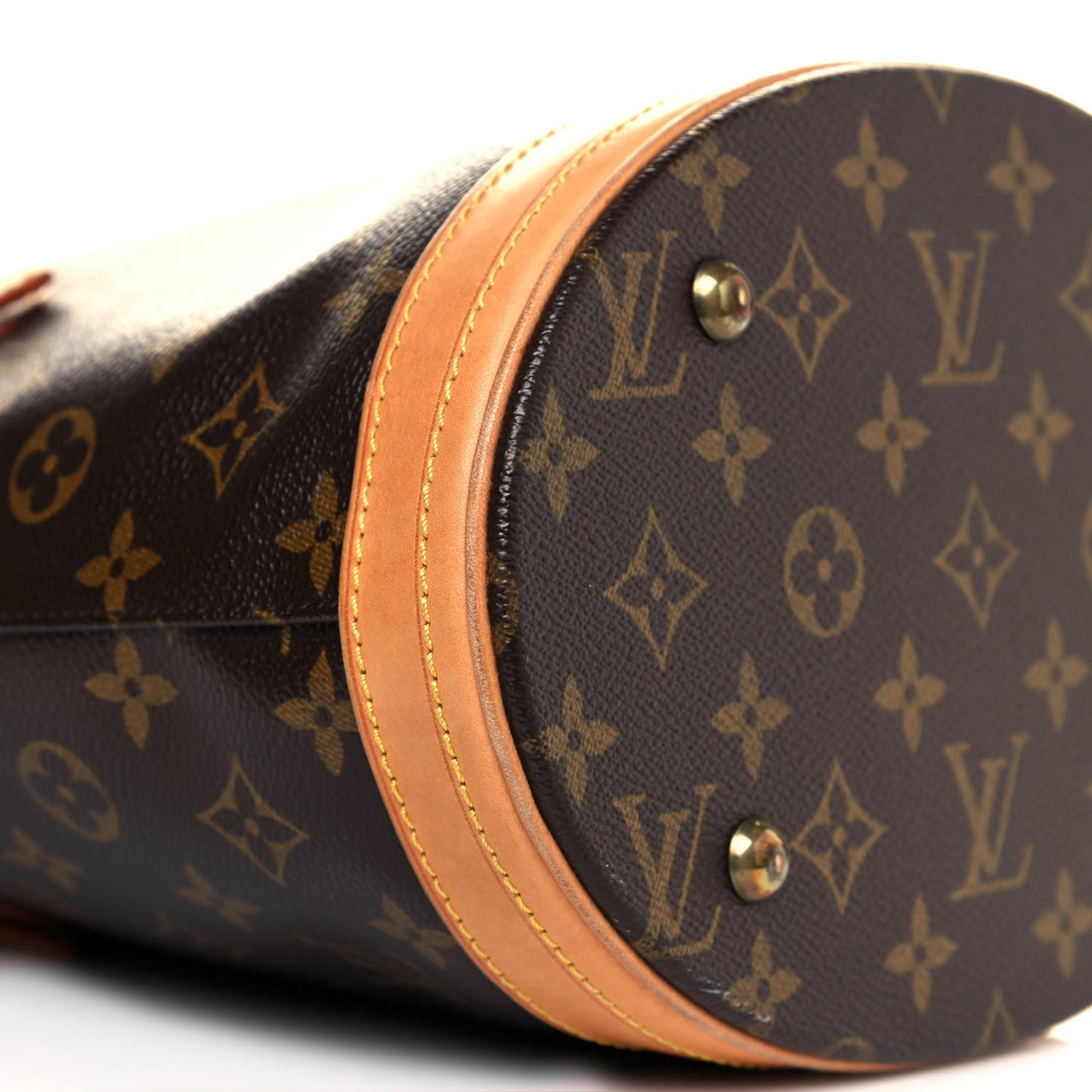Monogram Petit Bucket 23