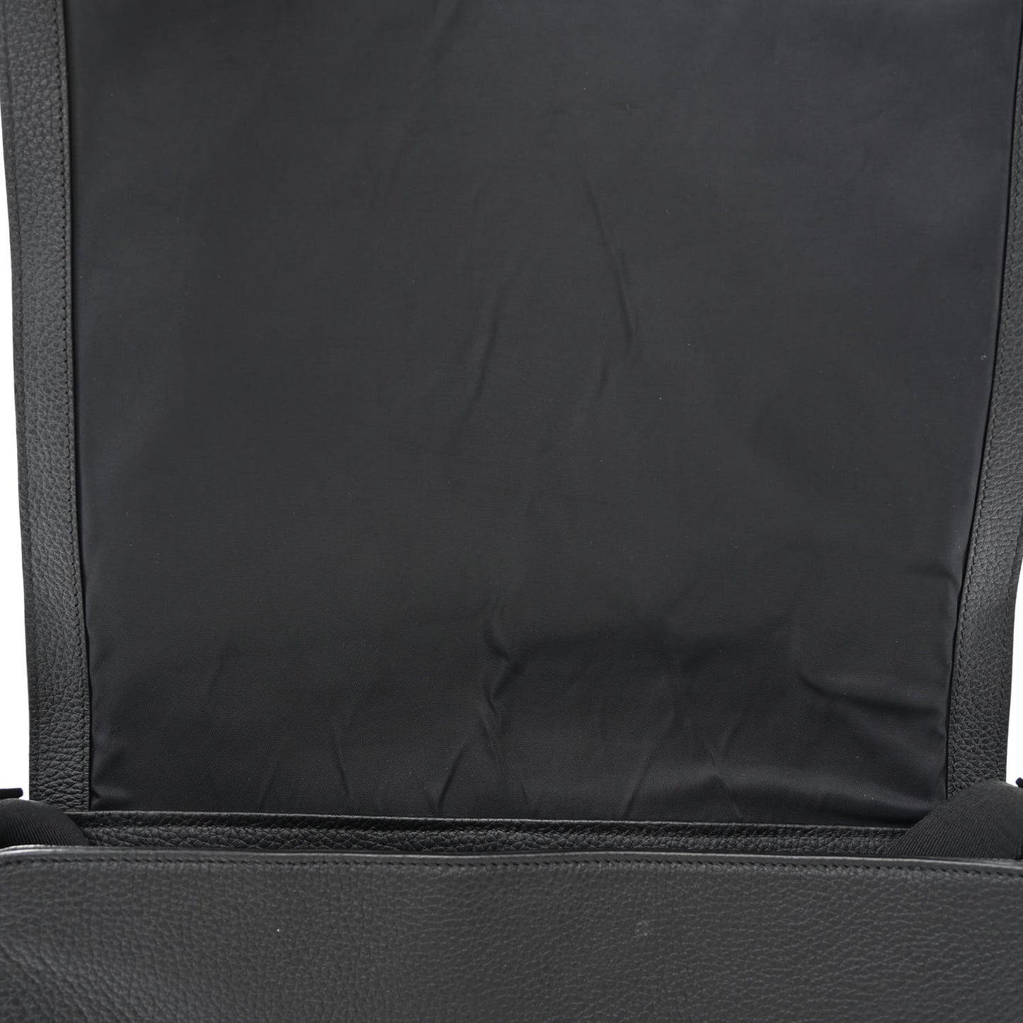 Grainy Calfskin Embossed Bruno Messenger Black