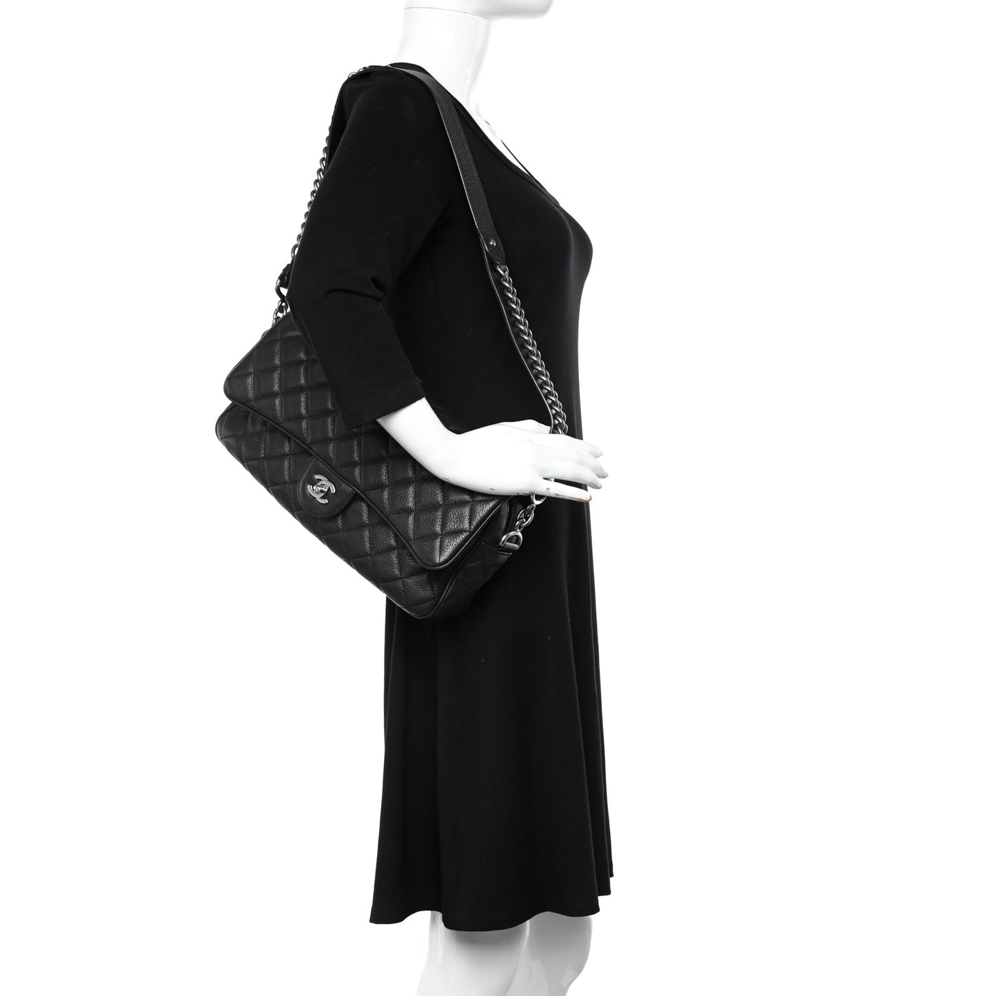 Grained Calfskin Quilted Medium Casual Rock Flap Black