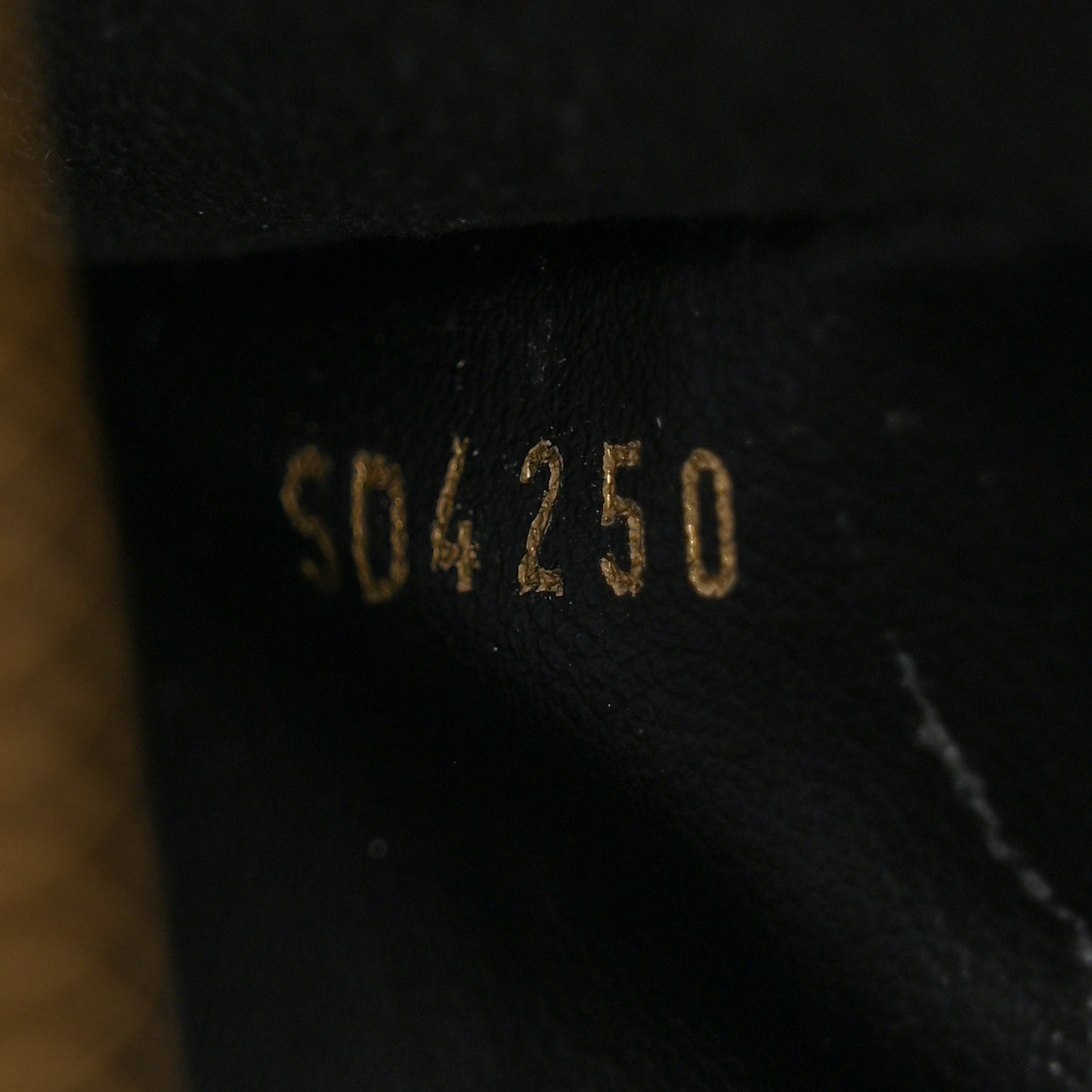 Reverse Monogram Giant Double Zip Pochette