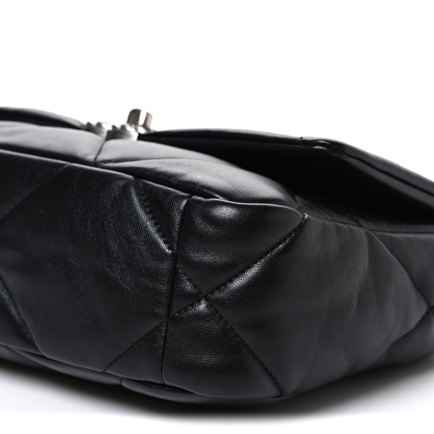 Lambskin Quilted Medium Chanel 19 Flap Black