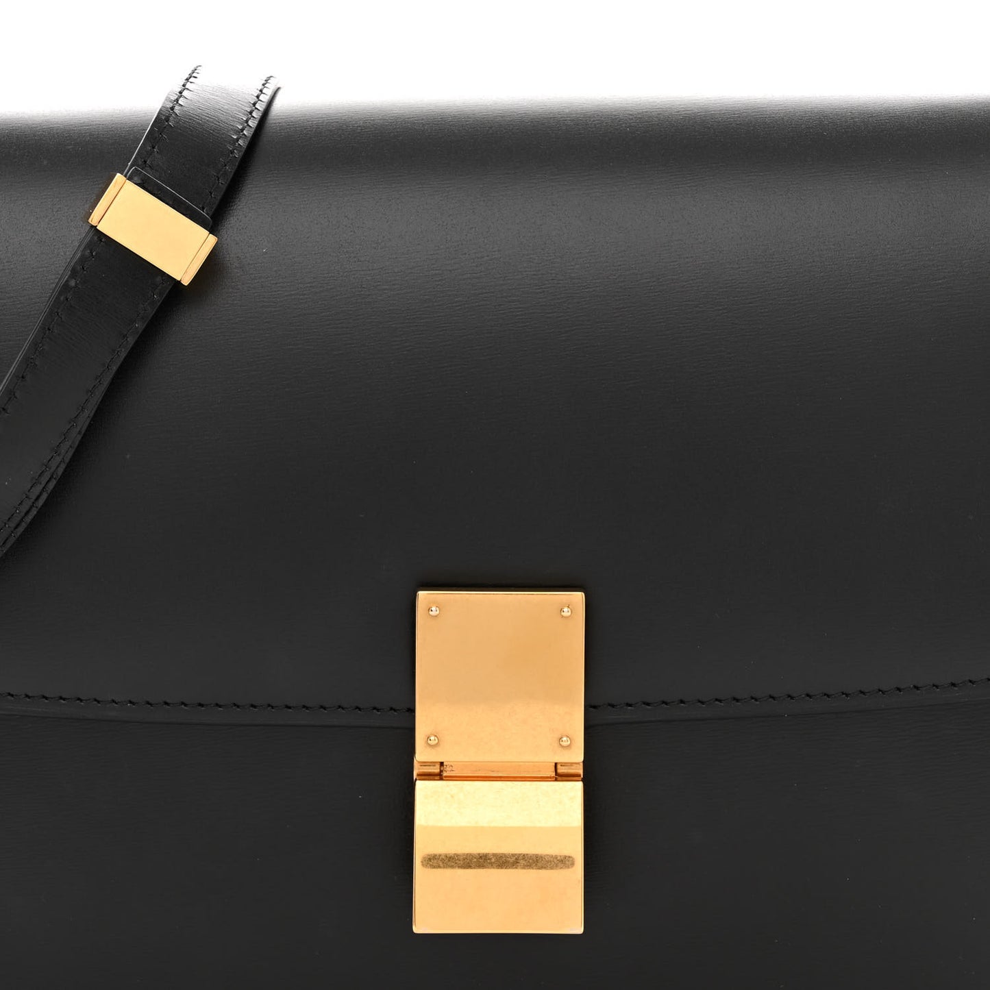 Box Calfskin Medium Classic Box Flap Bag Black