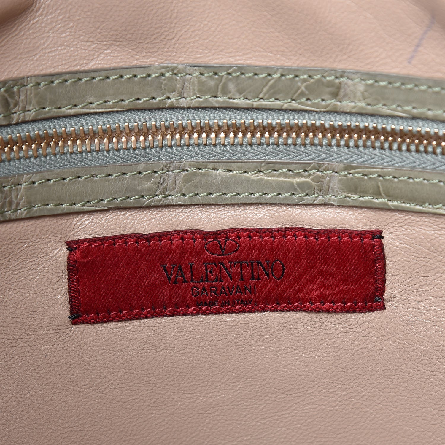 Valentino Garavani Alligator Oversized Rockstud Zip Wristlet Pouch Green 6 of 13