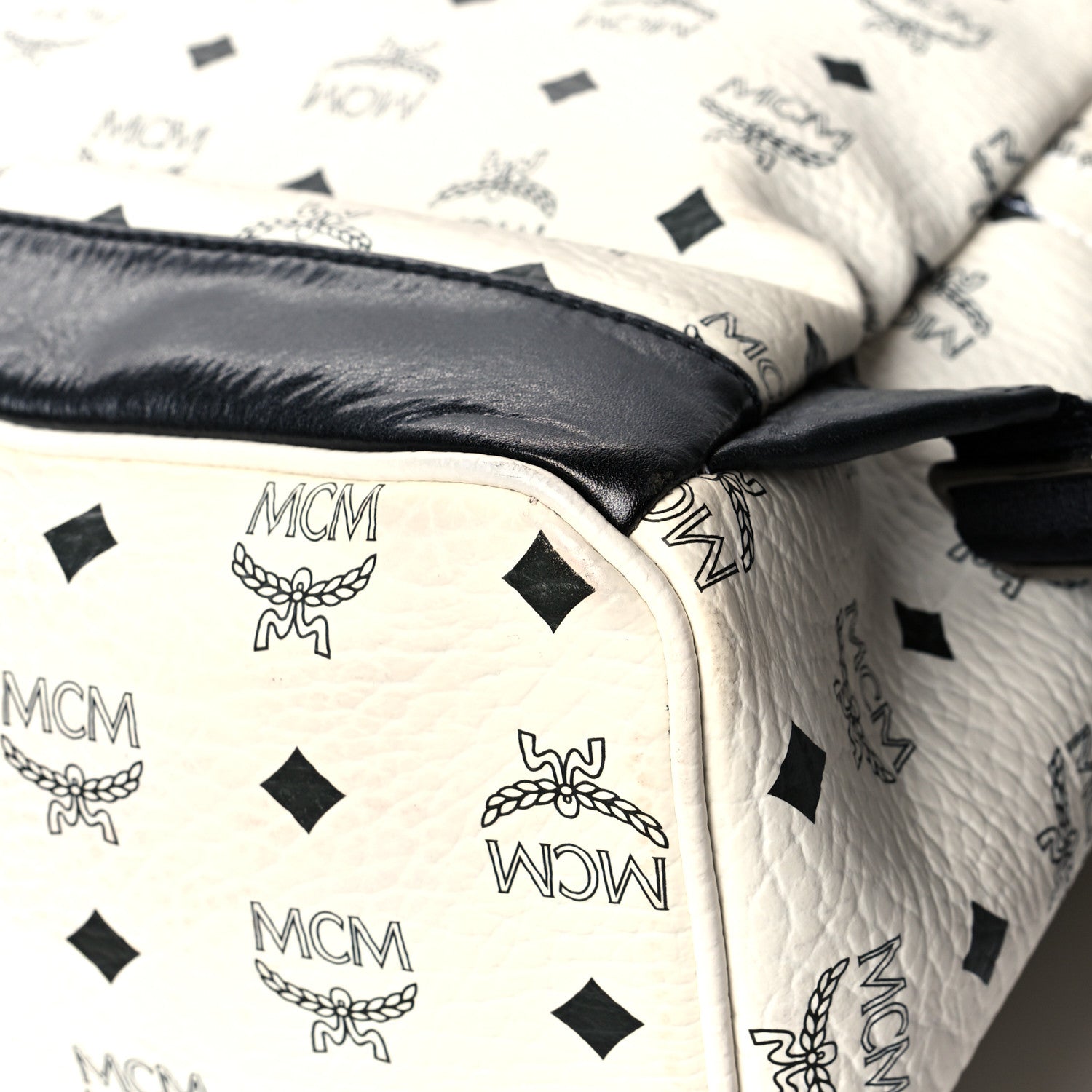 MCM Visetos Crown Stud Medium Stark Backpack White 11 of 15