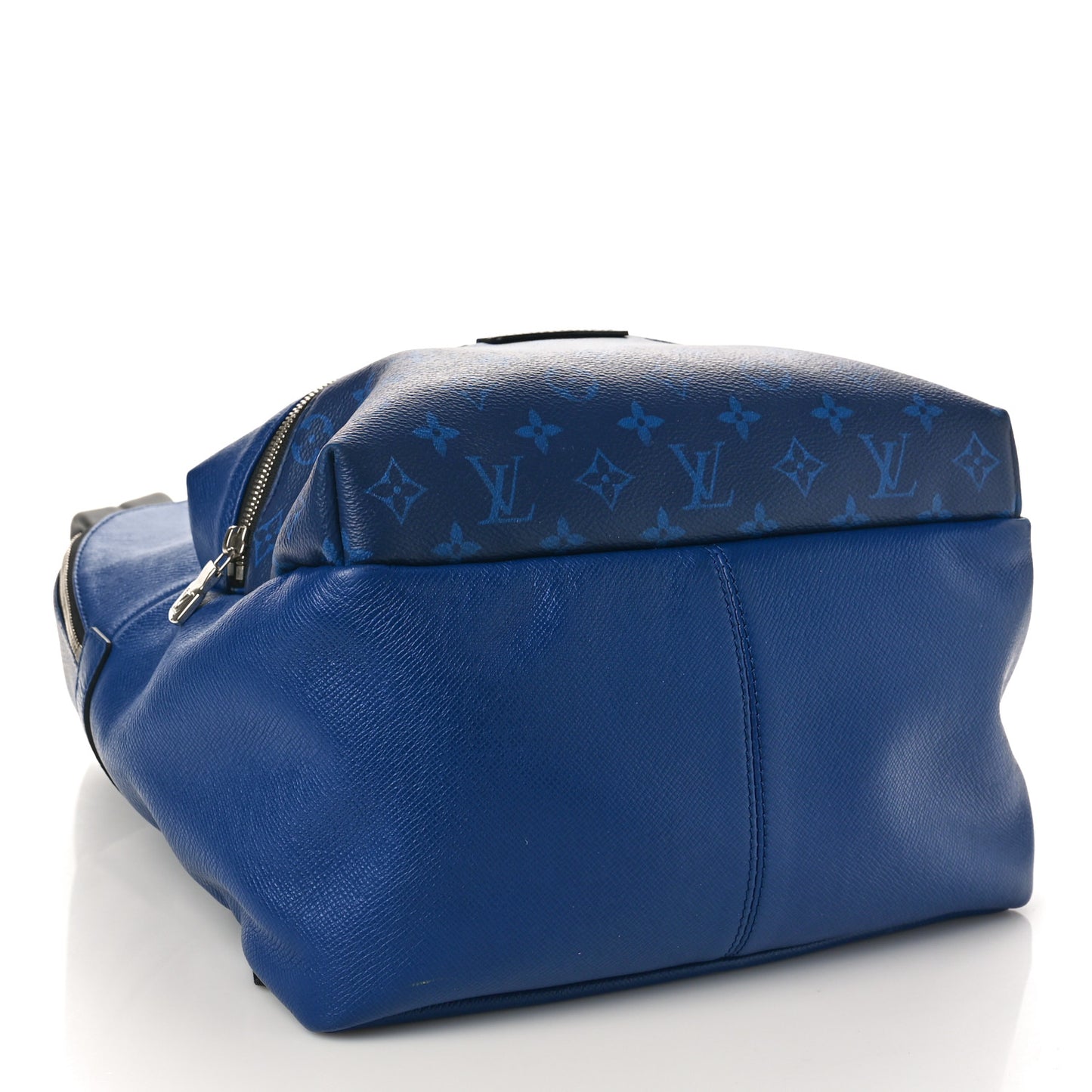 LOUIS VUITTON Taiga Monogram Discovery Backpack PM Cobalt