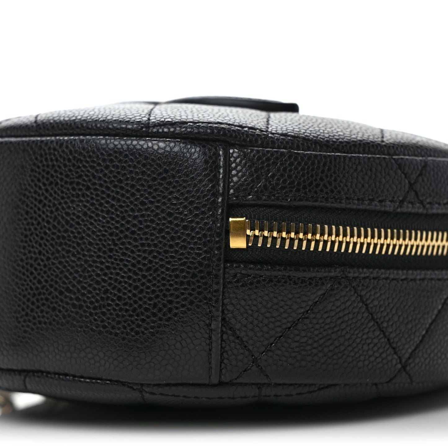 Caviar Quilted Small Round Vanity With Chain Black