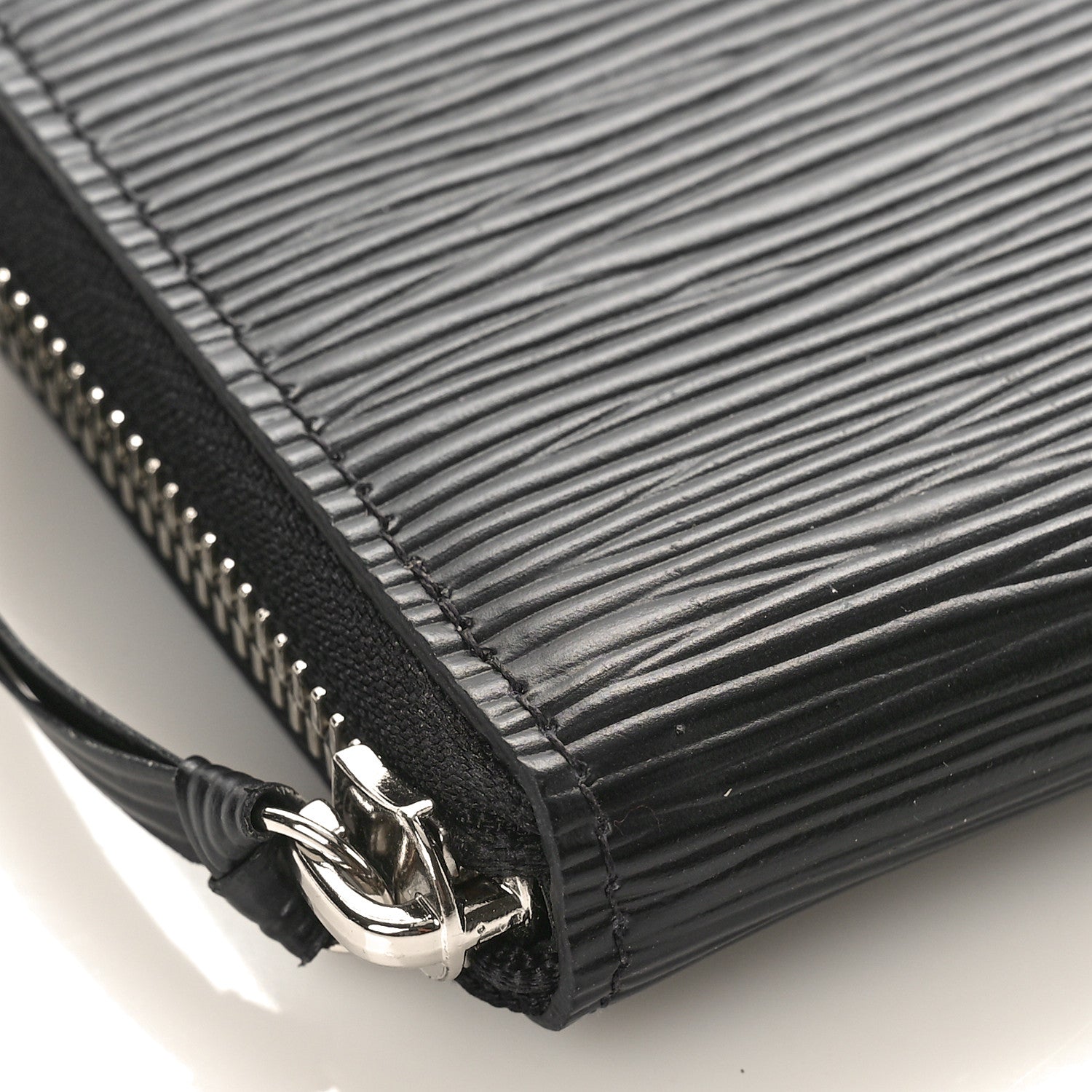 Louis Vuitton Epi Clemence Wallet Black 7 of 8