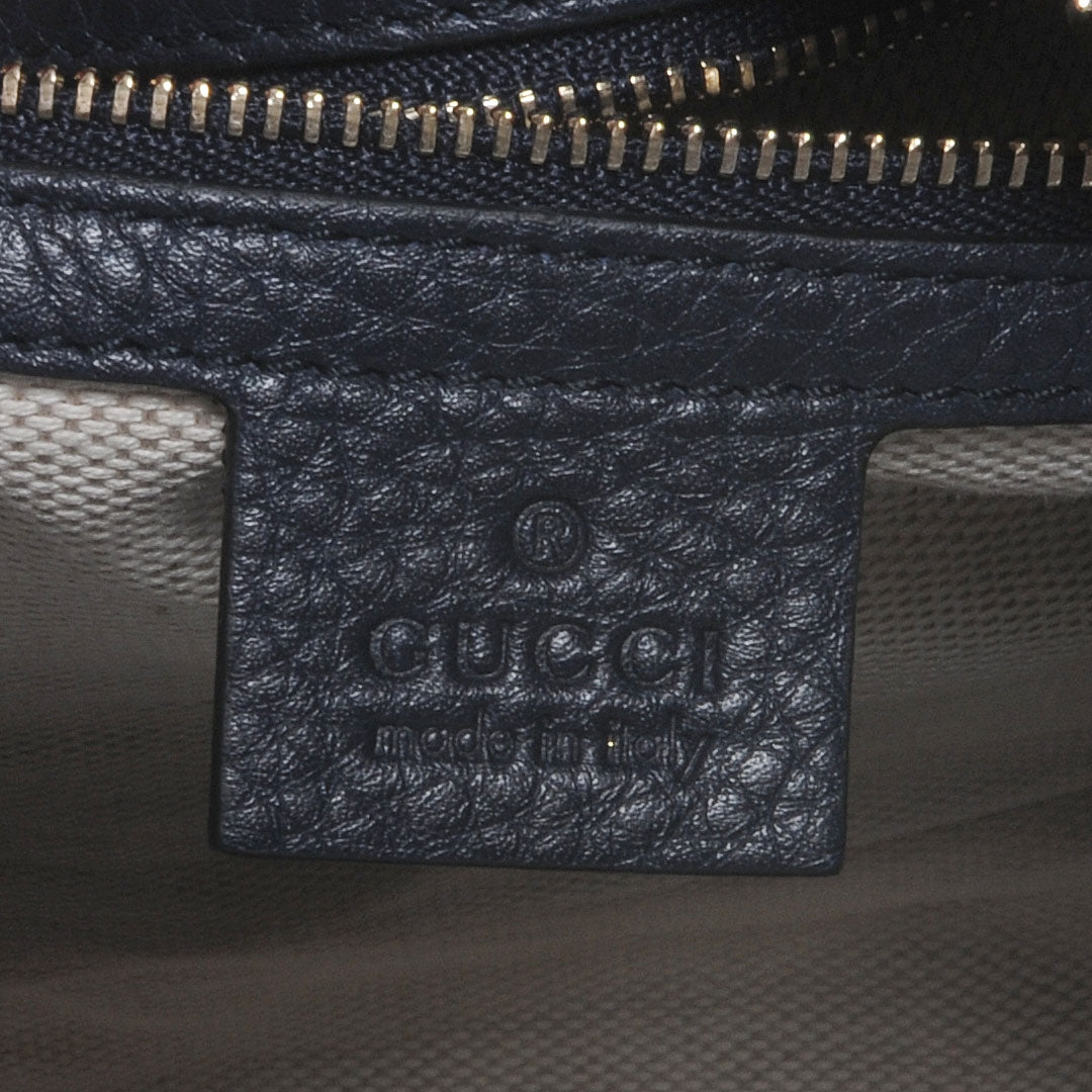 Pebbled Calfskin Medium Soho Boston Blue