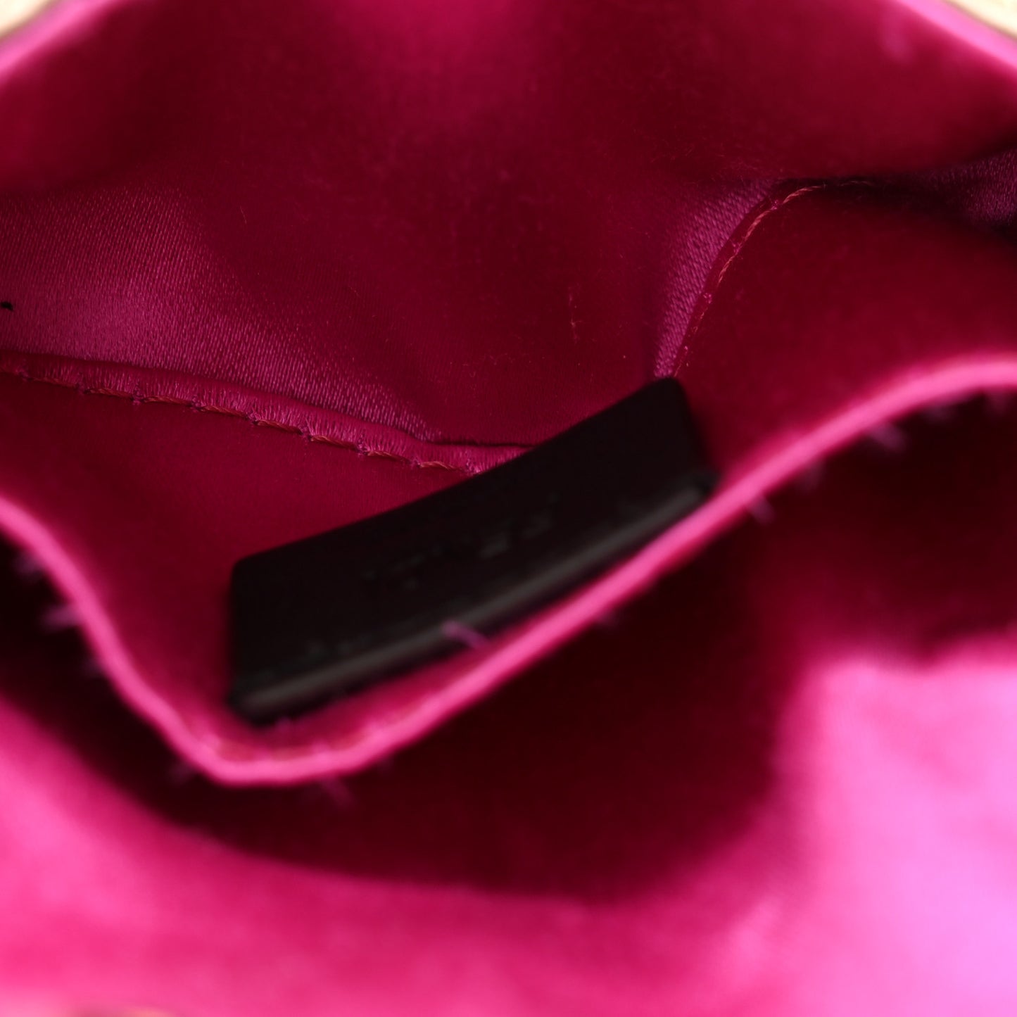 Sequin Paillettes Shiny Nappa Sex and the City Nano Maxi Buckle Baguette Charm Tortora