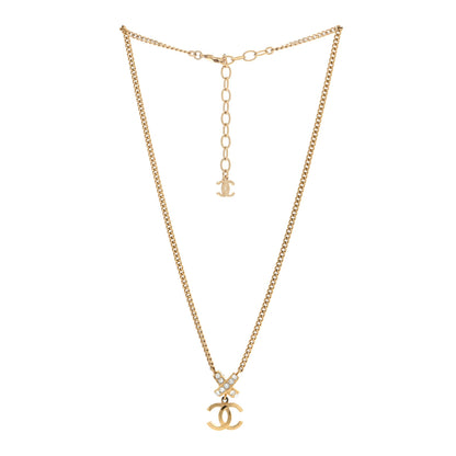 Chanel Resin Crystal CC Heart Necklace Pearly White Gold 6 of 7