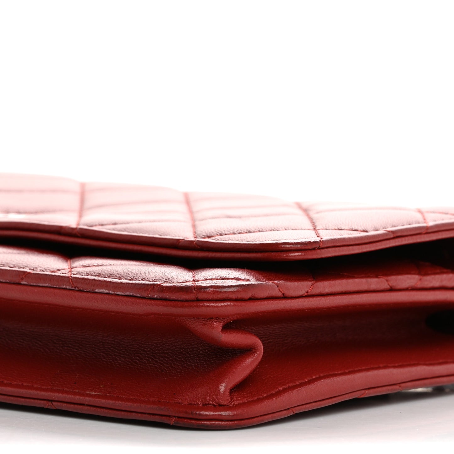Lambskin Quilted Wallet On Chain WOC Red