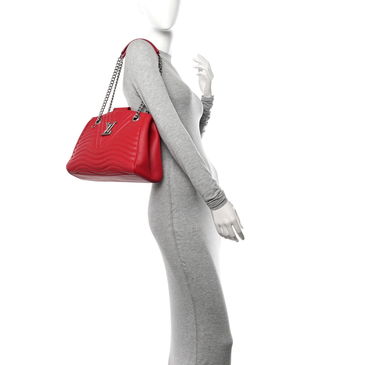 Calfskin New Wave Chain Tote Ecarlate