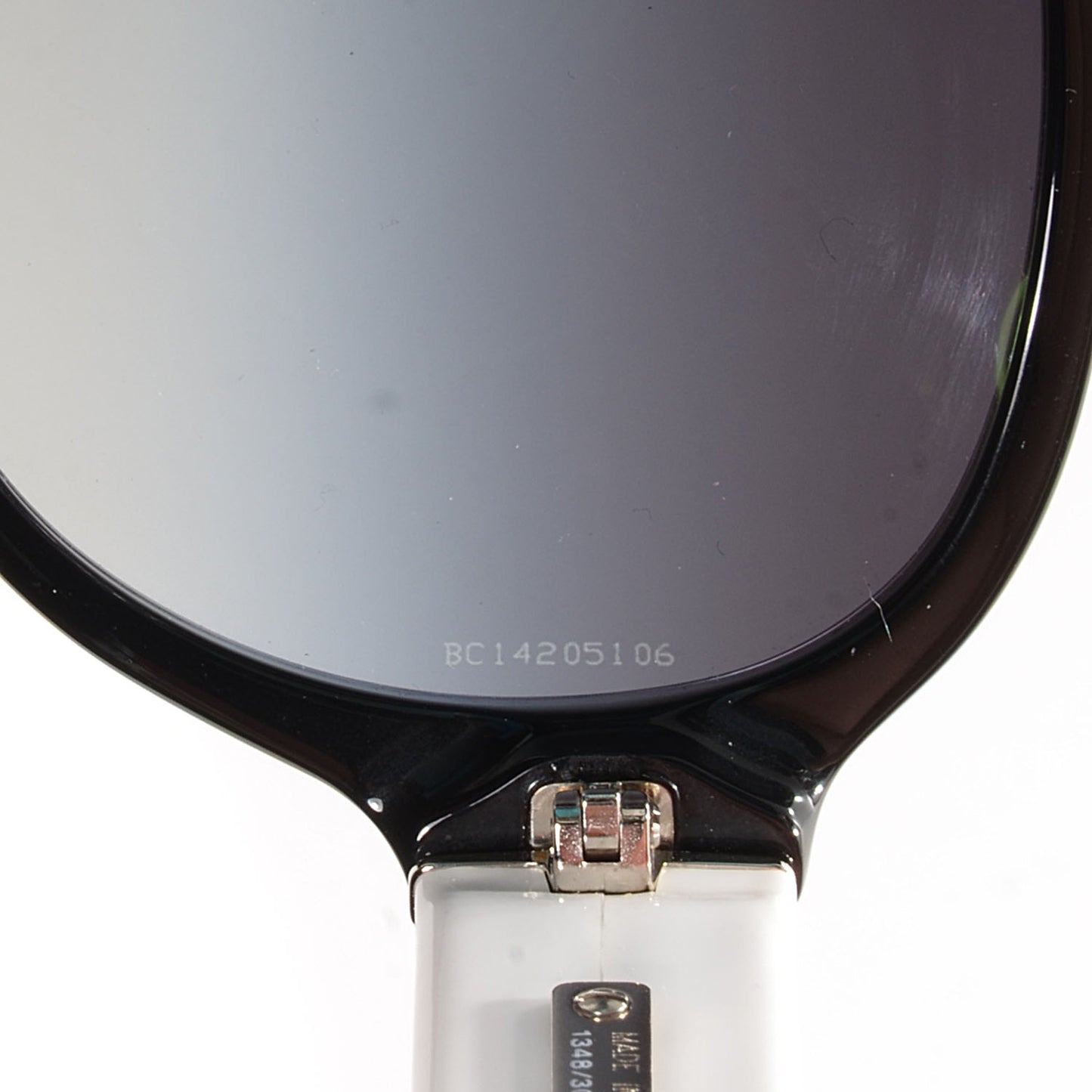CC Sunglasses 5229Q Black White