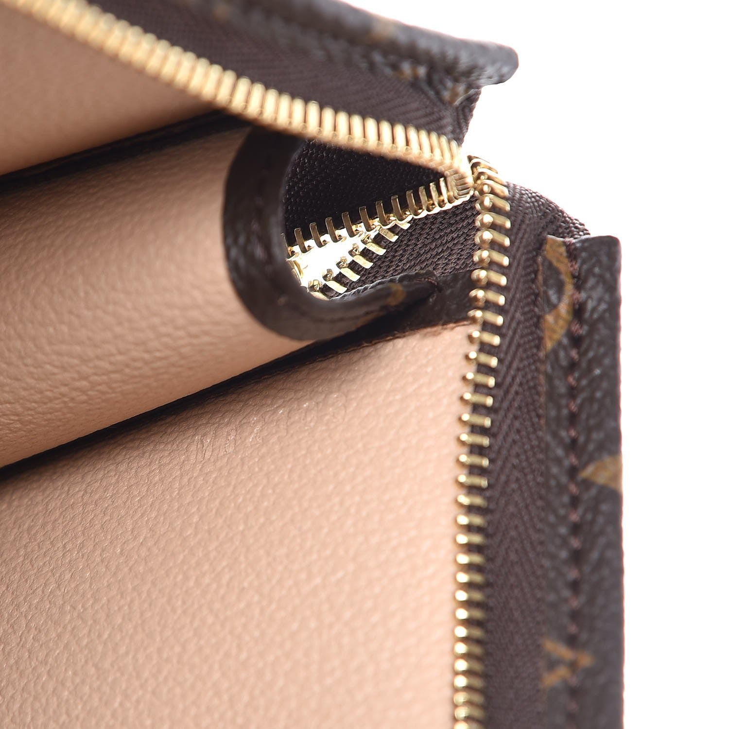 Louis Vuitton Monogram Toiletry Pouch 26 7 of 7