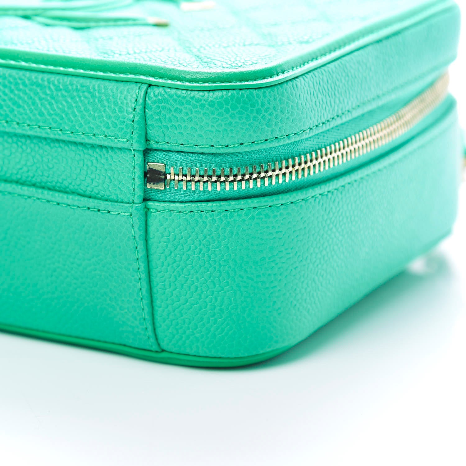 Chanel Caviar Quilted Medium CC Filigree Vanity Case Green 11 of 16