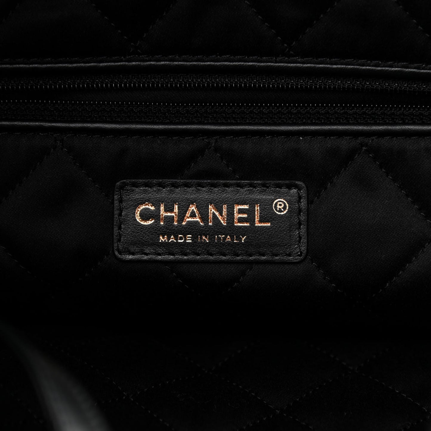 Tweed Quilted Chanel 22 Black Ecru