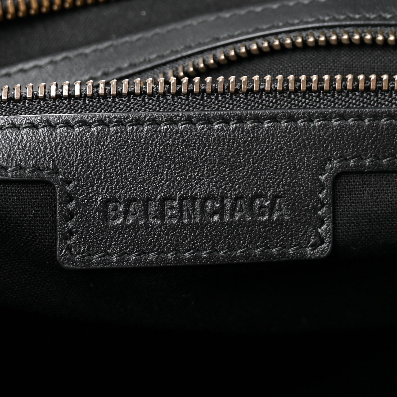 Balenciaga Agneau Arena Classic Hardware Medium Le City Black 6 of 9