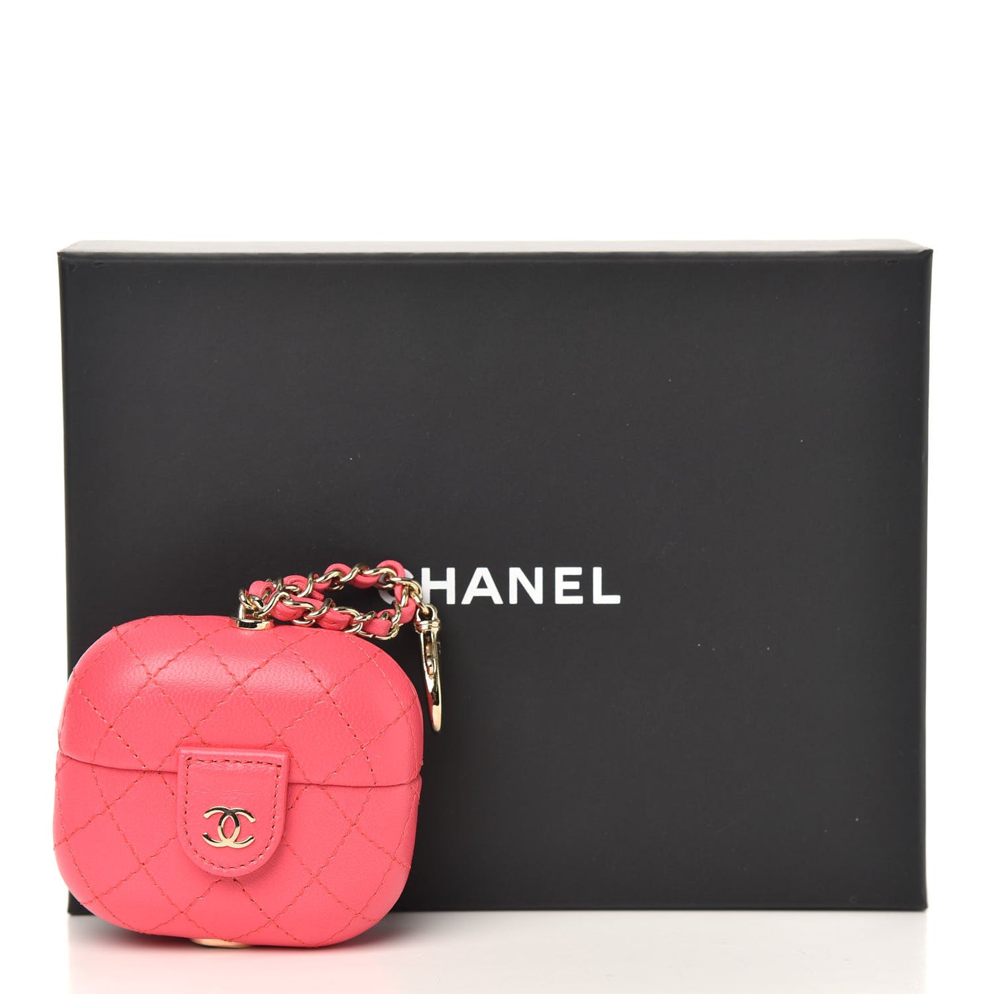 Lambskin Quilted Airpods Pro Case With Chain Pink