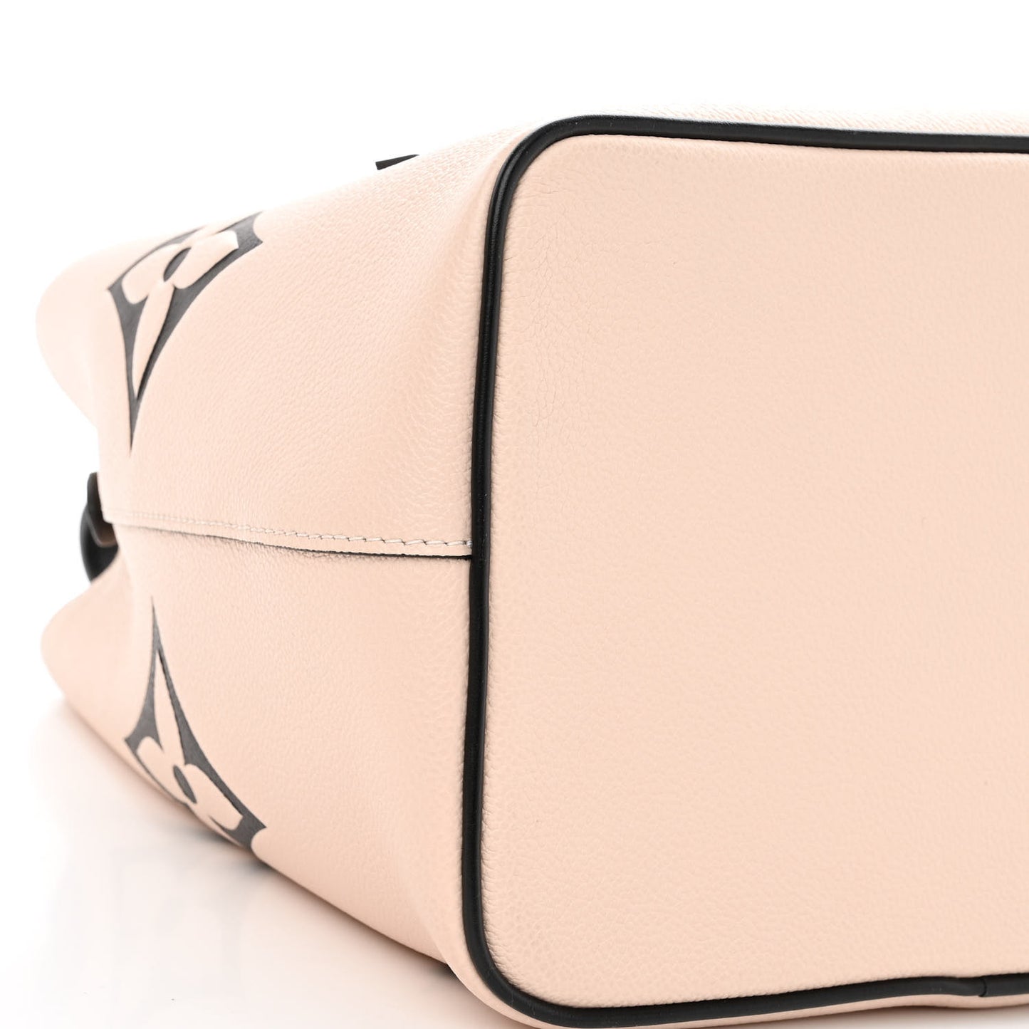 Empreinte Monogram Giant Crafty Neonoe MM Creme Black