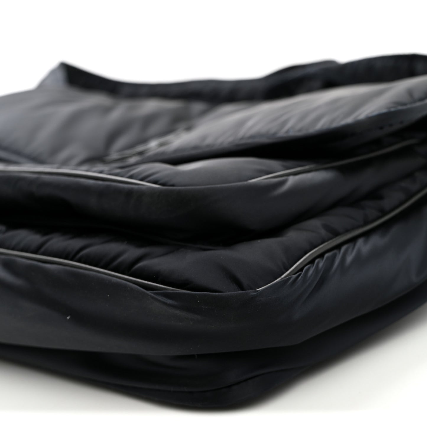 Econyl Nylon Niki Messenger Black