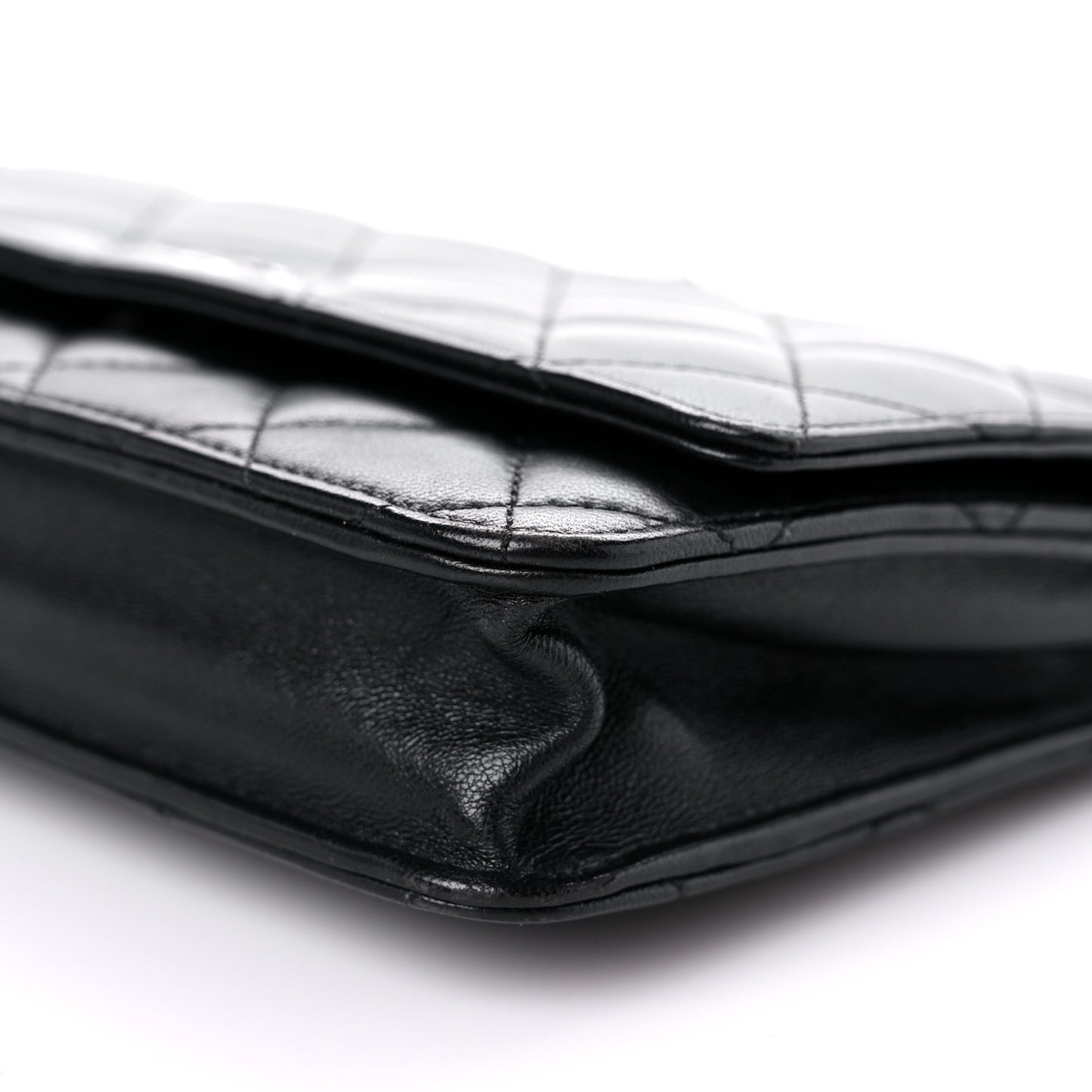 Lambskin Quilted Wallet On Chain WOC Black