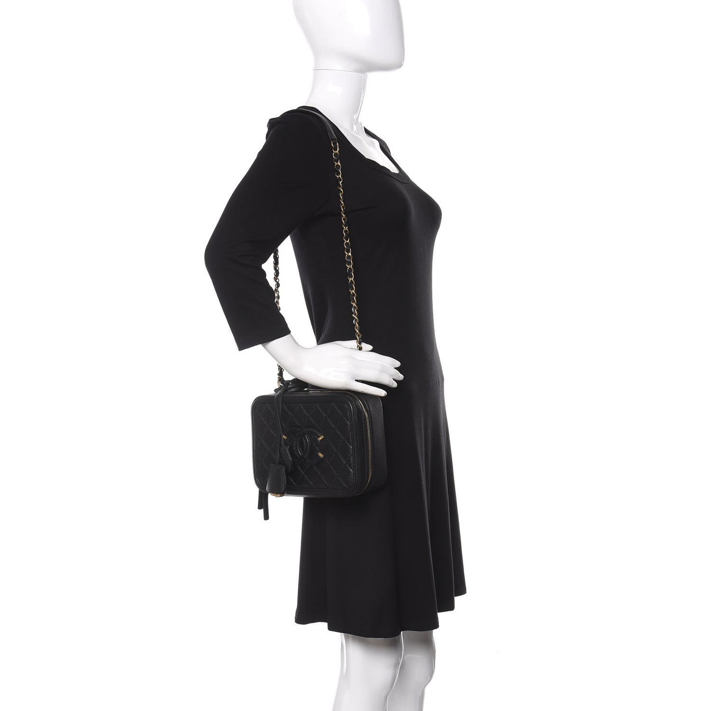 Caviar Quilted Medium CC Filigree Vanity Case Black