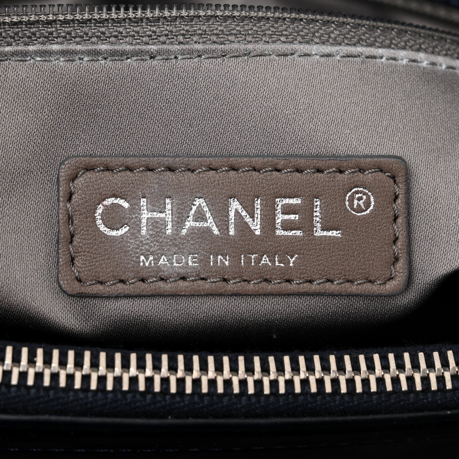 Chanel Glazed Calfskin Quilted CC XL Single Flap Navy 5 of 9