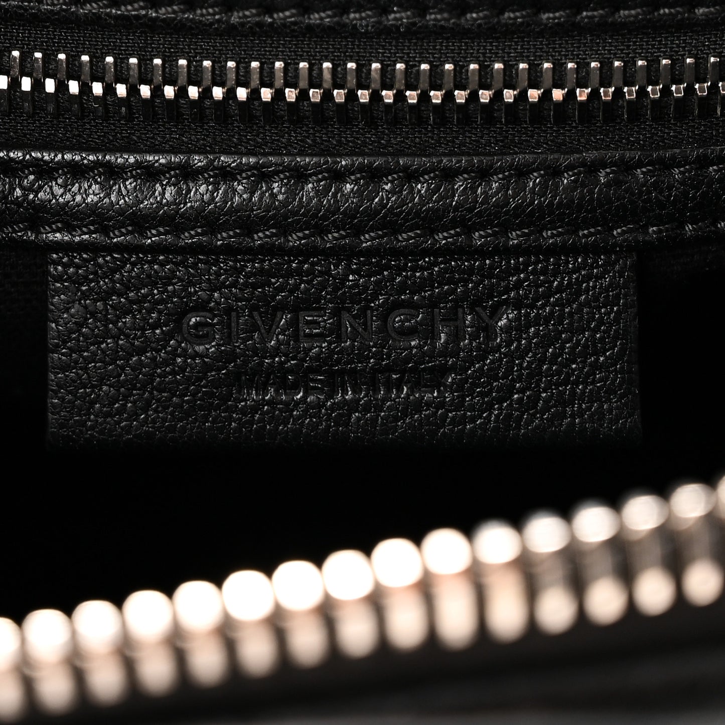 Sugar Goatskin Small Antigona Black