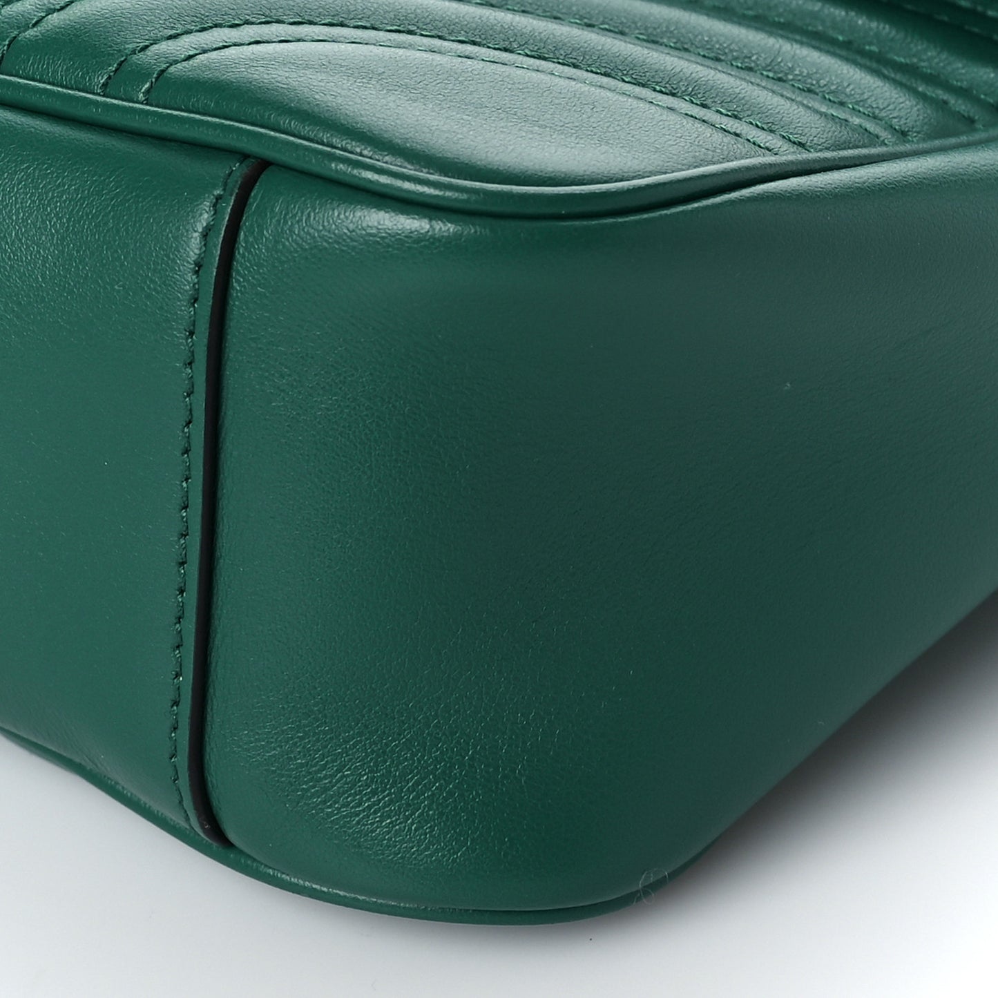 Calfskin Matelasse Small GG Marmont Shoulder Bag Emerald Green