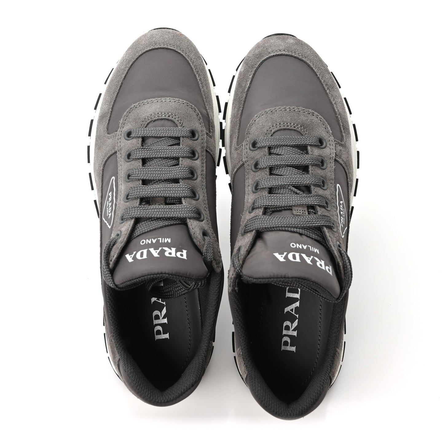 Re-Nylon Suede Metal Triangle Logo Quilted 45mm Sneakers 38 Ghiaia