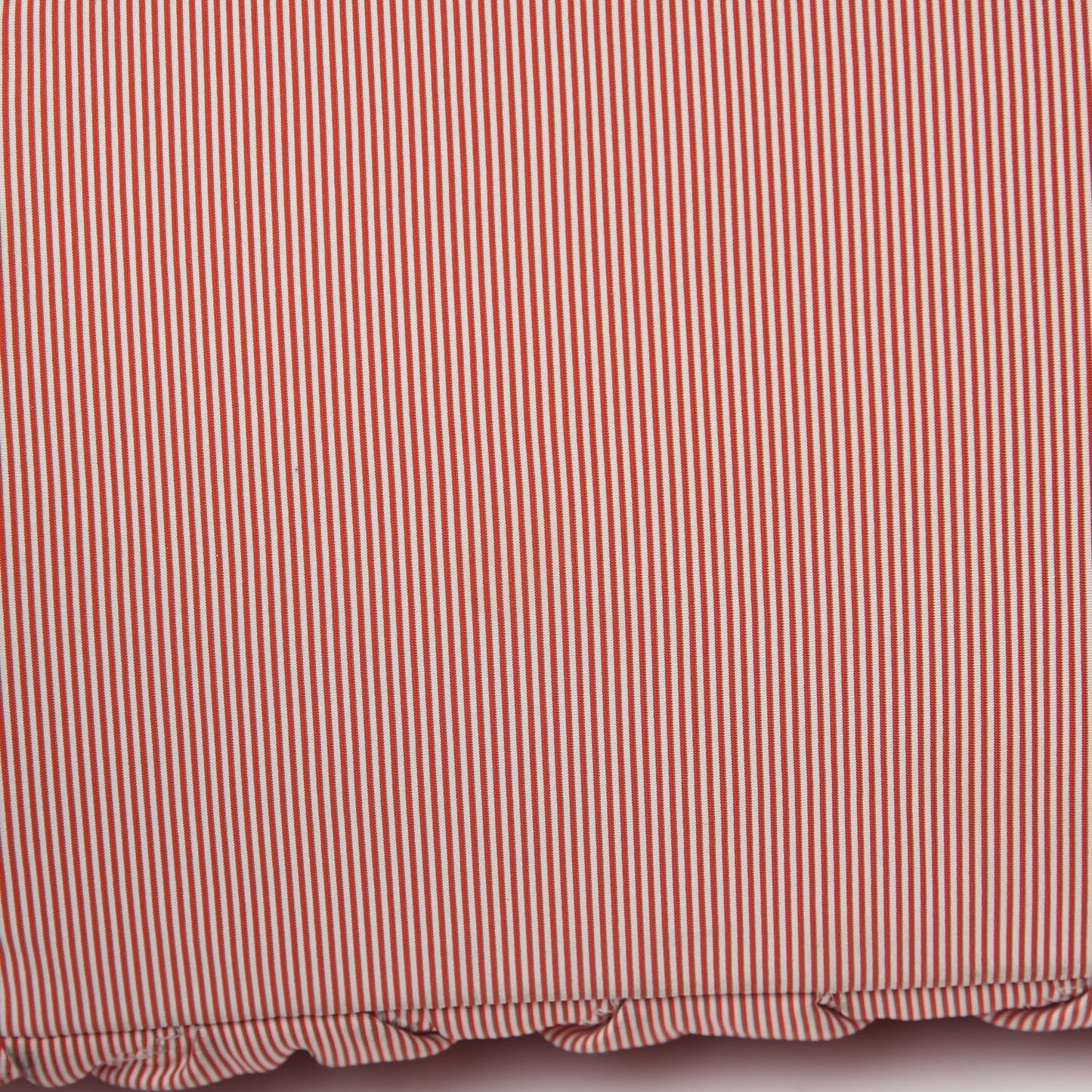 Nylon Bubble Striped Quilt Accordion Flap Red White