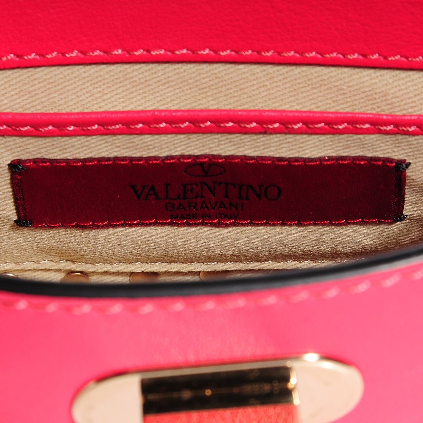 Vitello Small Rockstud Chain Strap Shoulder Bag Raspberry