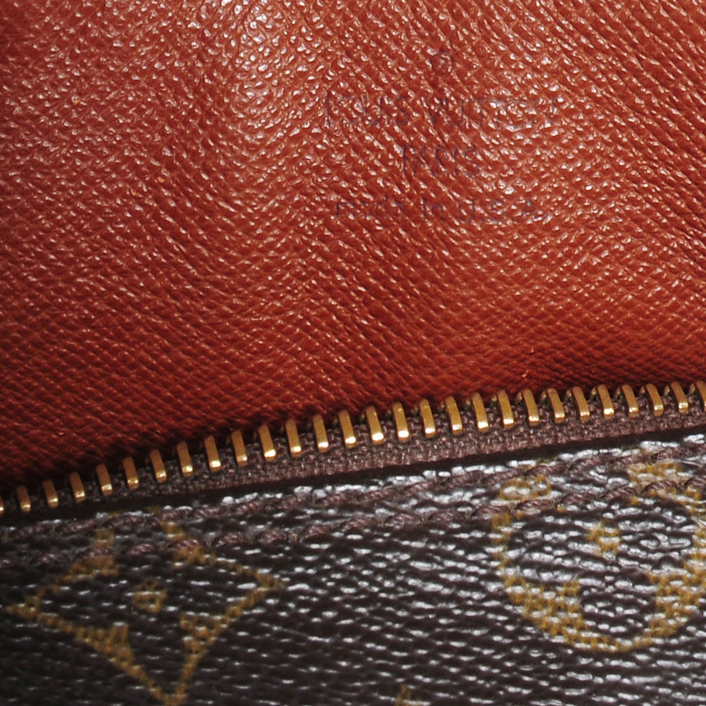 Monogram Papillon 26