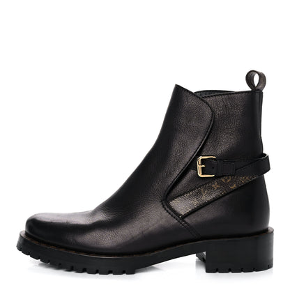 Louis Vuitton Calfskin Monogram Discovery Flat Ankle Boots 39 Black 1 of 8