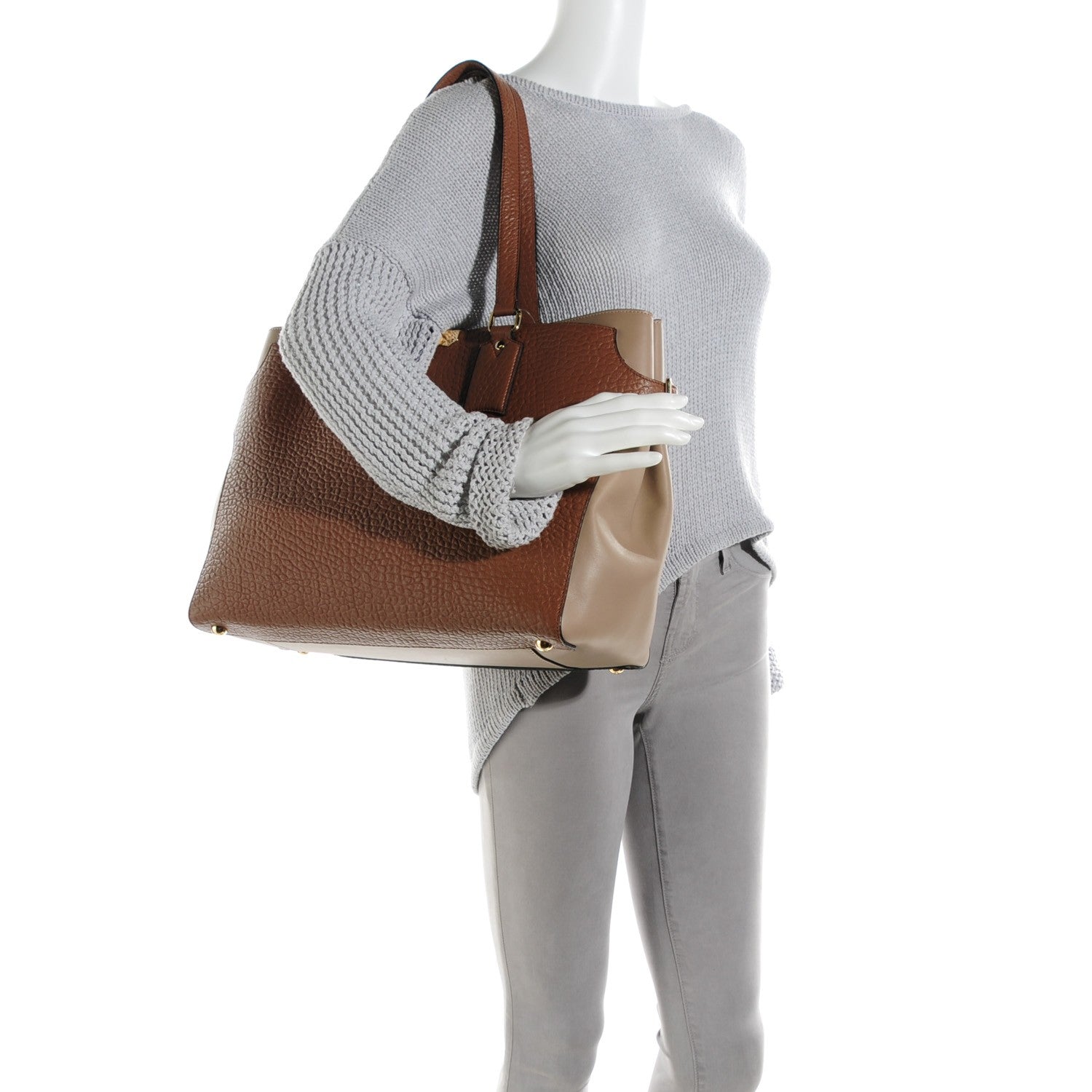 Burberry Heritage Grain Smooth Calfskin Large Clarborough Tote Taupe Brown 2 of 8