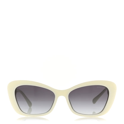 Chanel Acetate Pearl Cat Eye CC Sunglasses 5481-H White 2 of 8