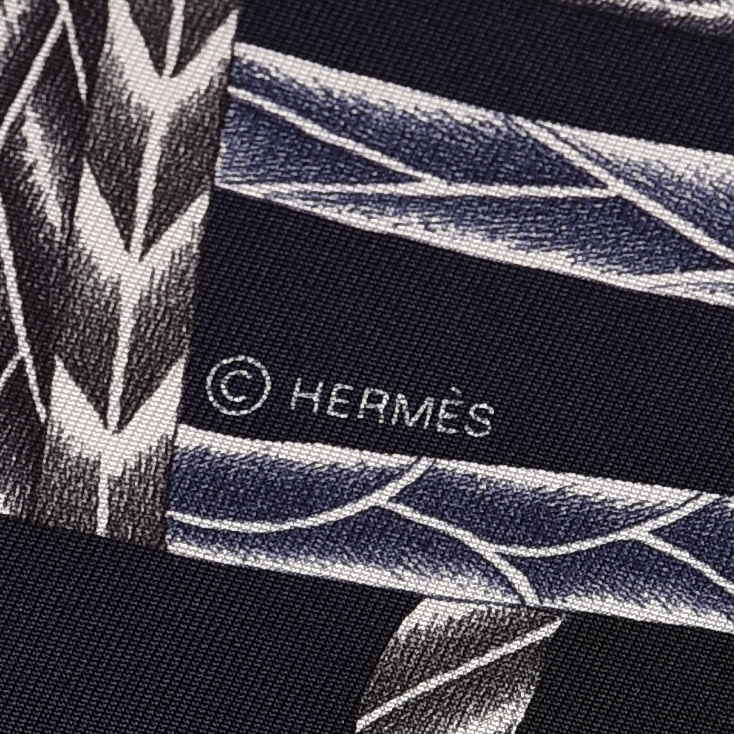 Hermes Silk Robe Du Soir Scarf 90 Marine Encre Blanc 5 of 6