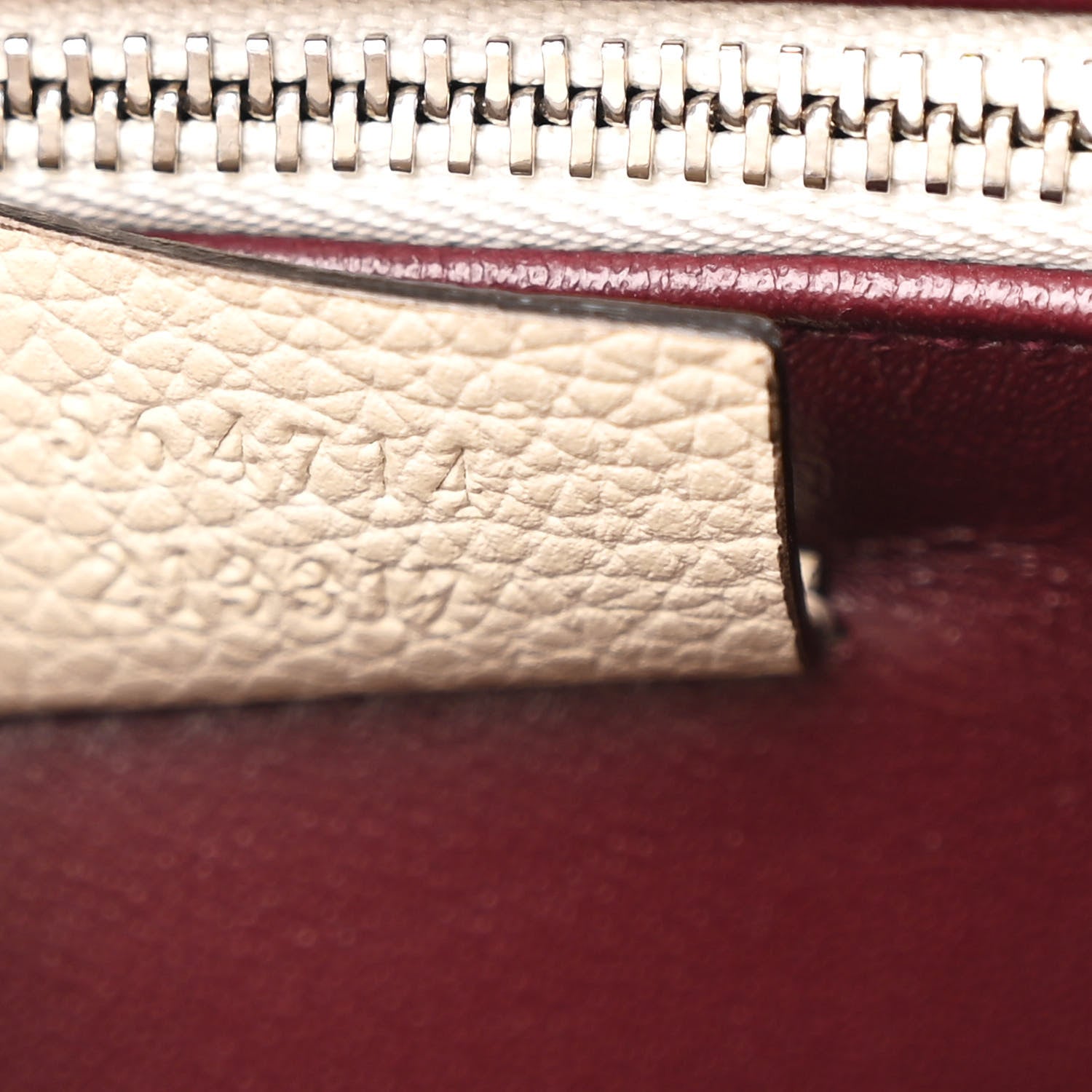 Gucci Grainy Calfskin Medium Zumi Top Handle Bag Mystic White 8 of 16