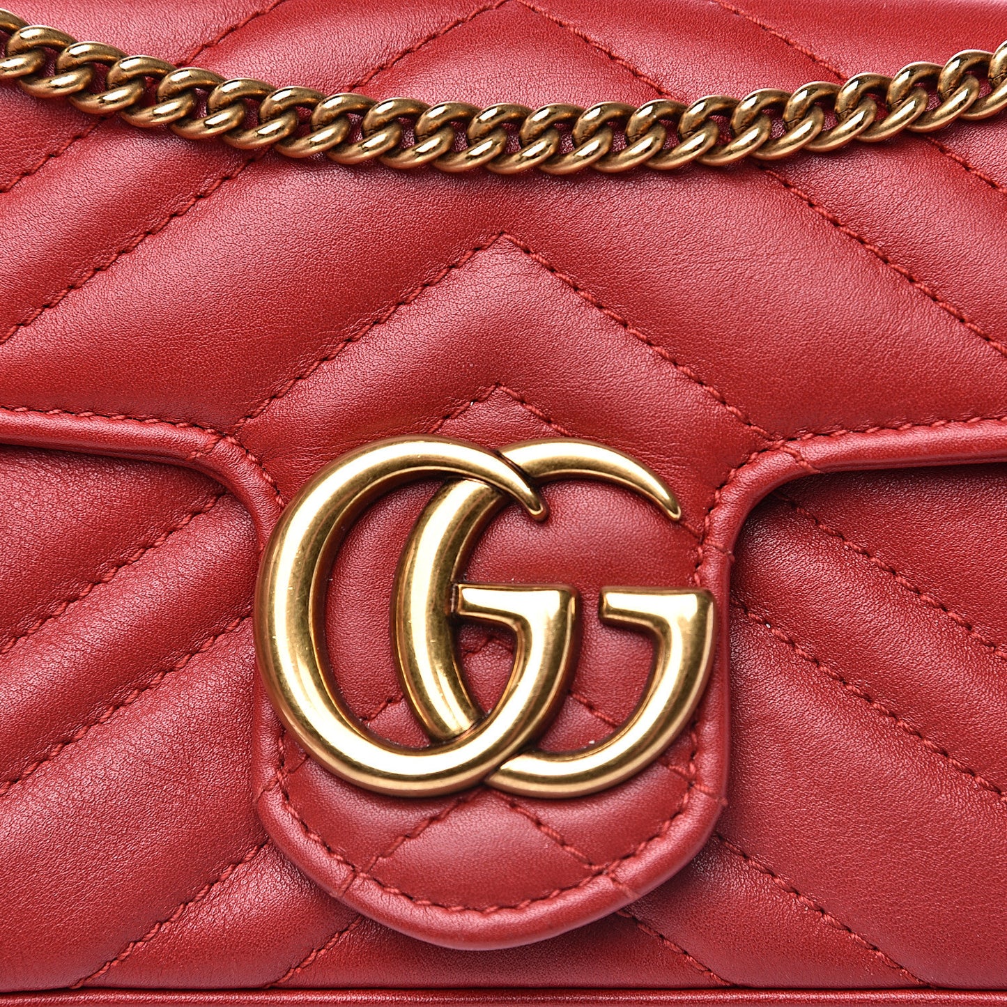 Calfskin Matelasse Super Mini GG Marmont Shoulder Bag Hibiscus Red