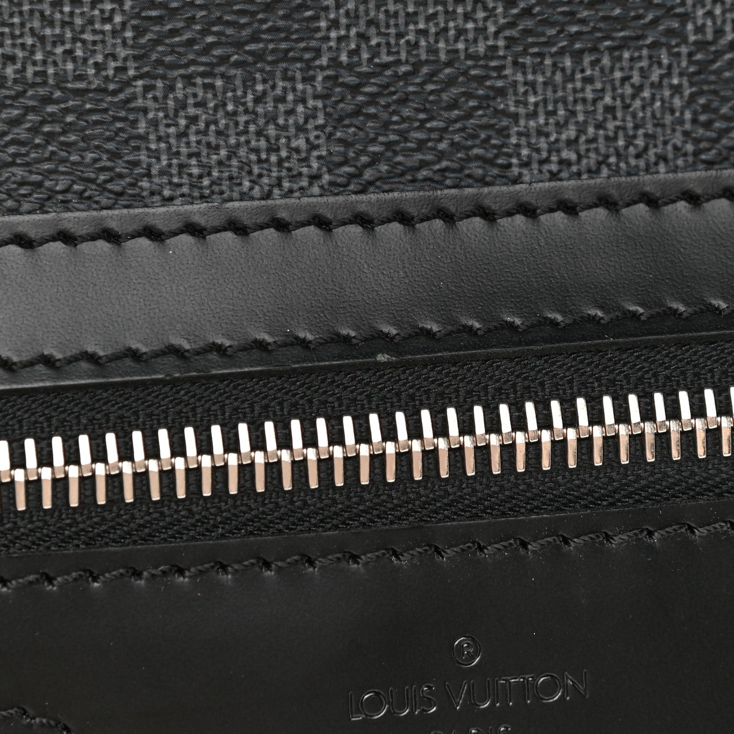 Louis Vuitton Damier Graphite Thomas 10 of 14
