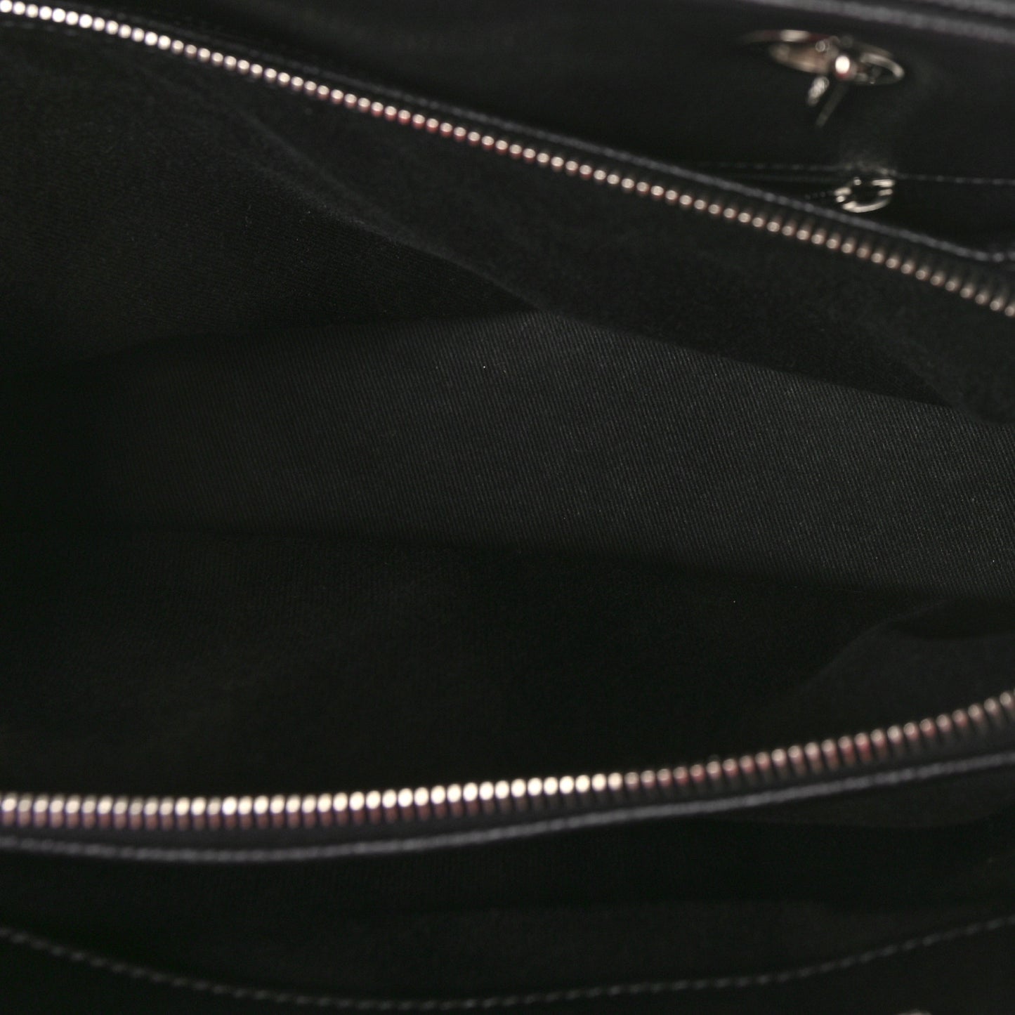 Caviar Quilted CC Timeless Soft Tote Black