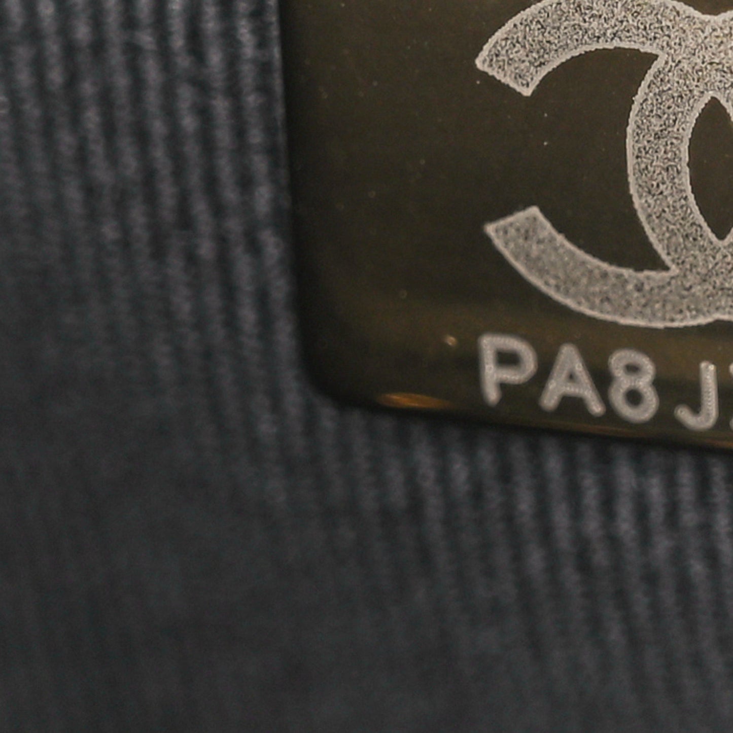 Caviar Quilted Mini Messenger Flap Black