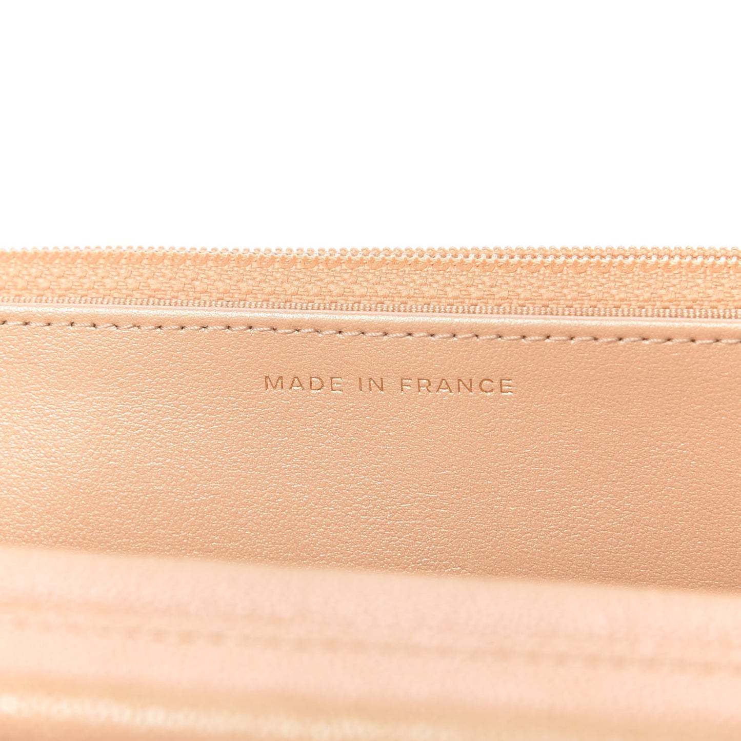 Iridescent Caviar Quilted Wallet On Chain WOC Beige