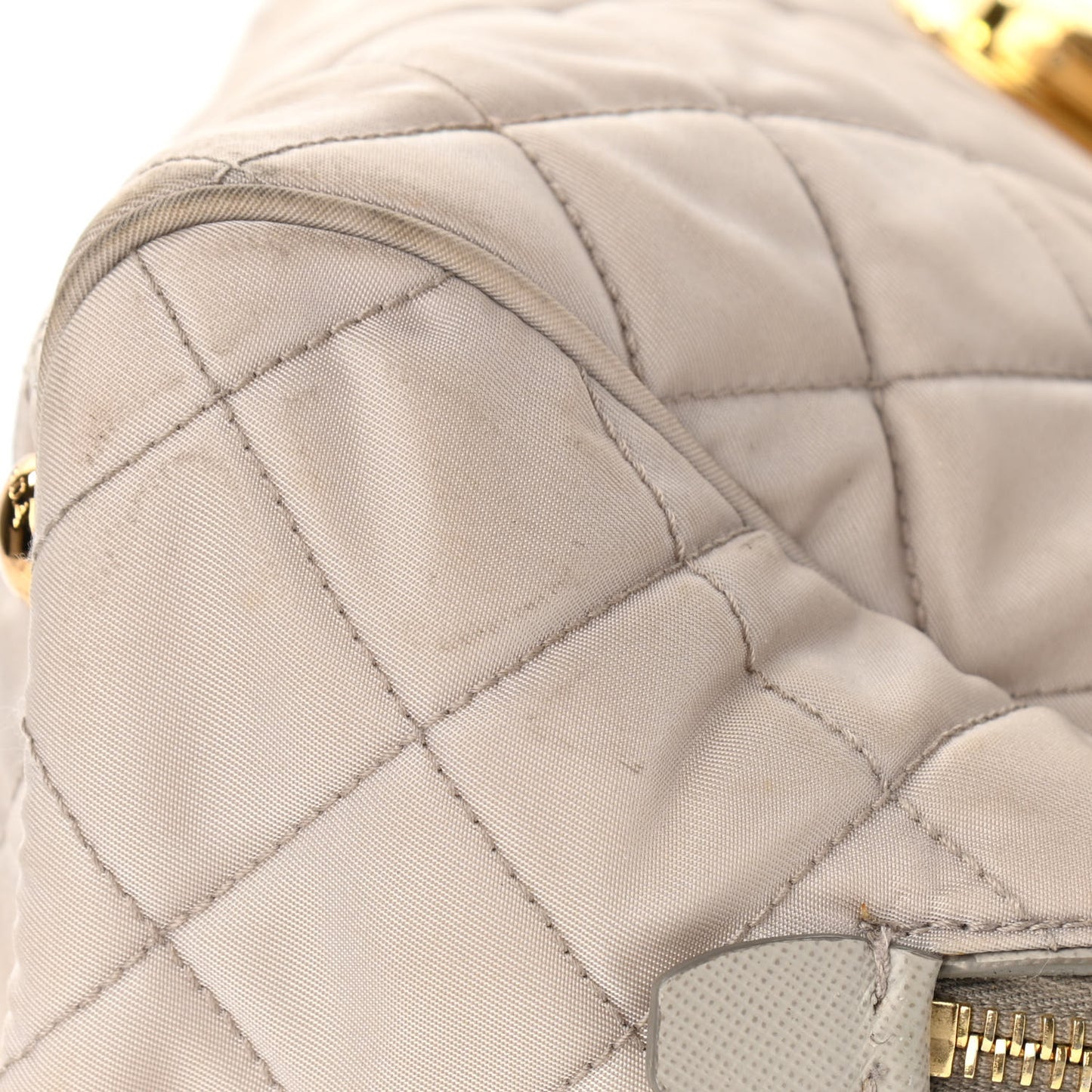Nylon Tessuto Impuntu Quilted Flap Pomice