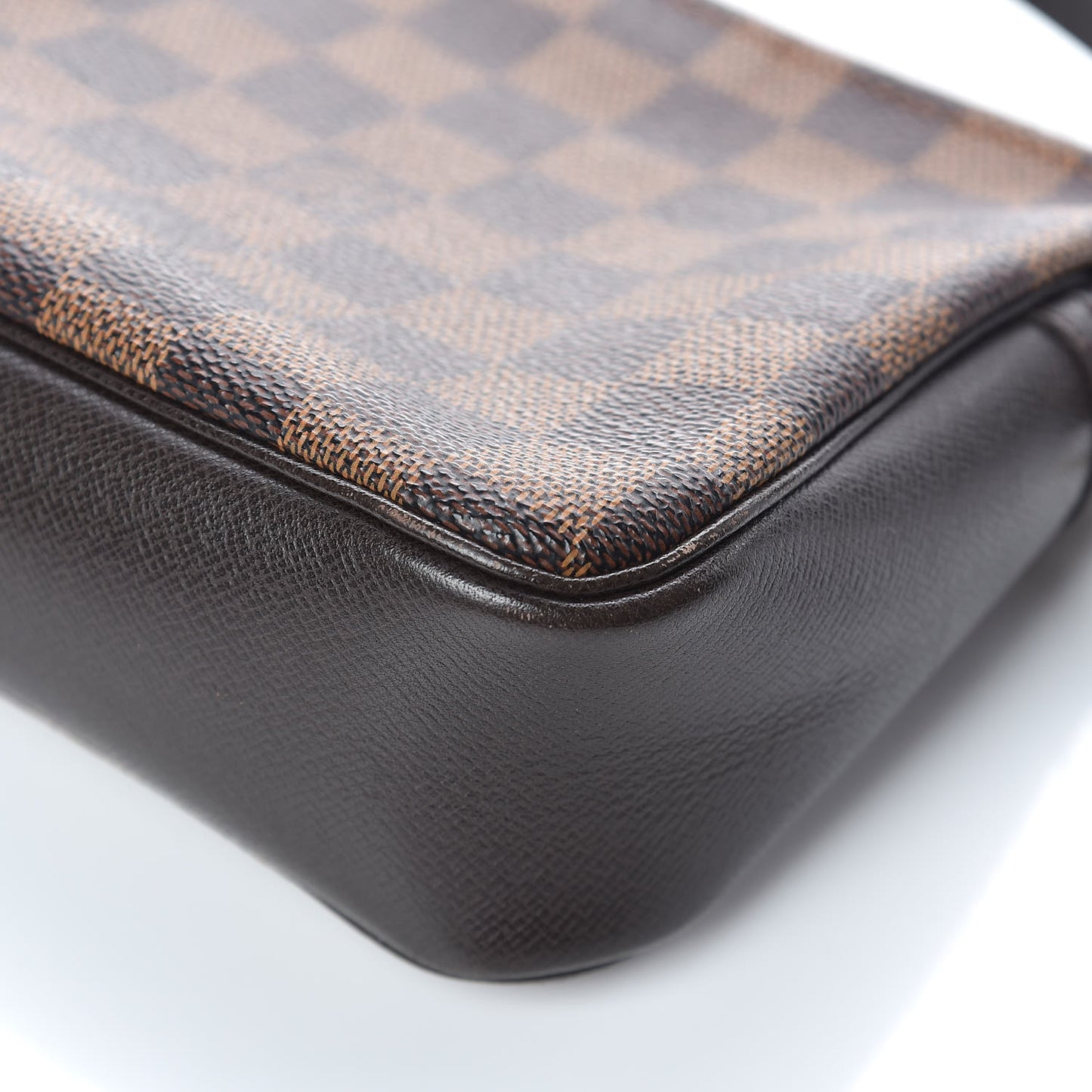 Damier Ebene Trousse Make Up Bag Pochette