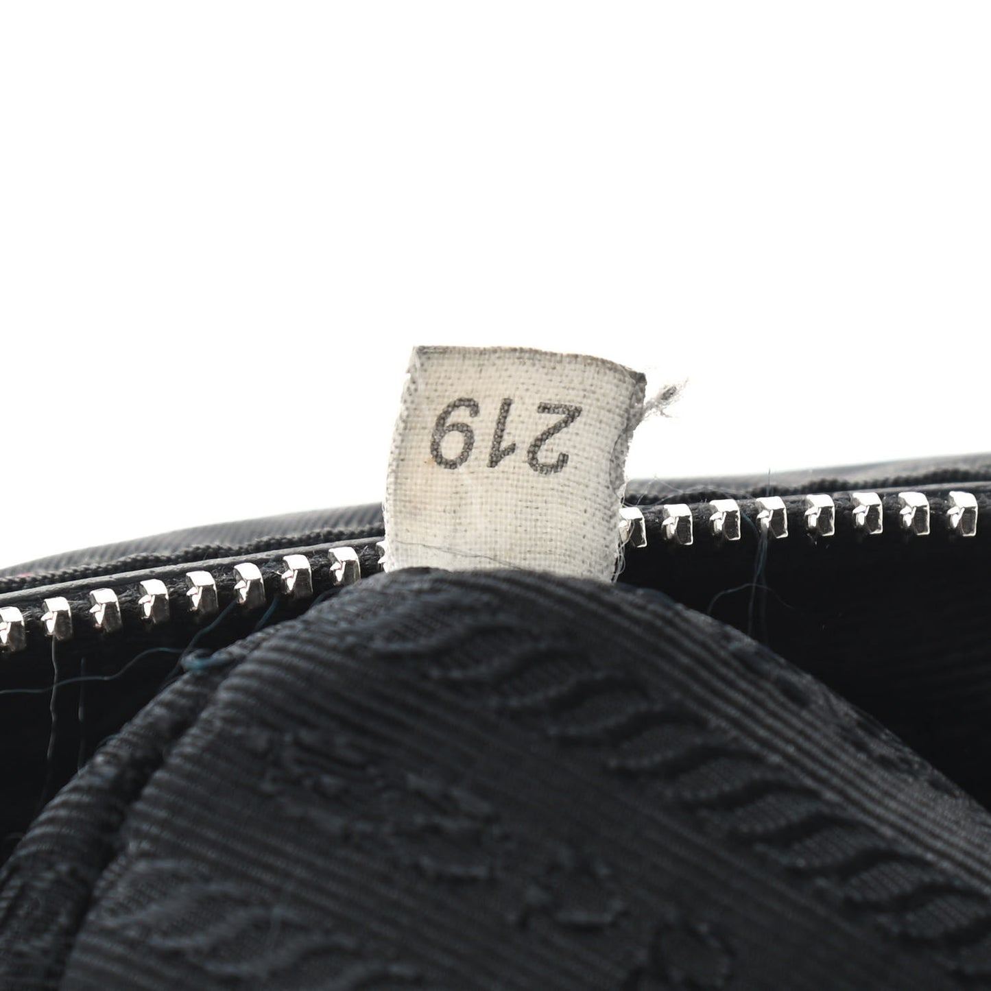 Tessuto Nylon Saffiano Flat Messenger Bag Black