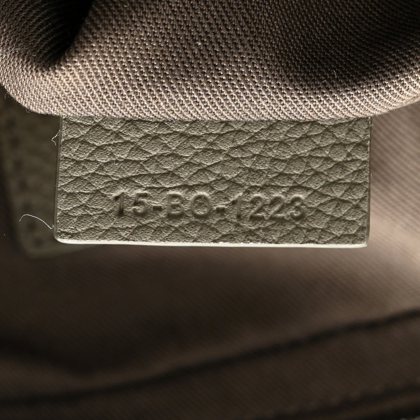 Oblique Saddle Triple Pouch Green