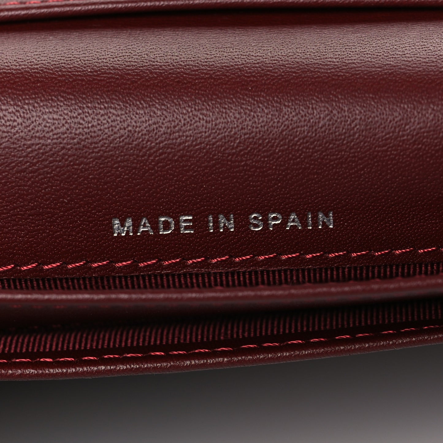 Caviar Quilted Zipped Pocket Wallet Red