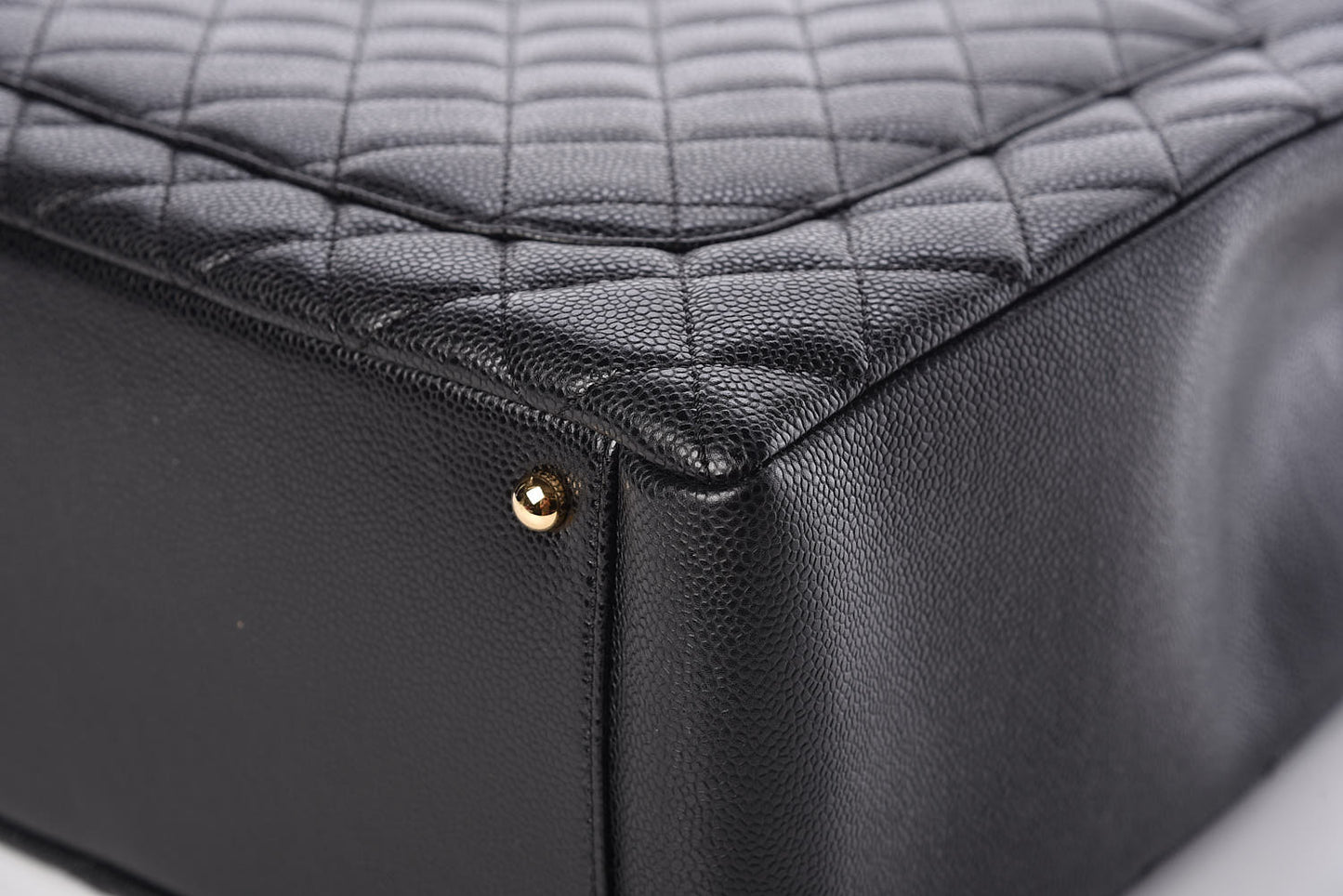 Caviar Quilted XL Grand Shopping Tote GST Black
